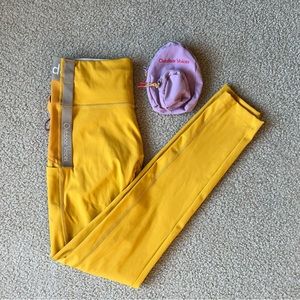 Outdoor Voices Snacks 7/8 Leggings with Mini Backpack